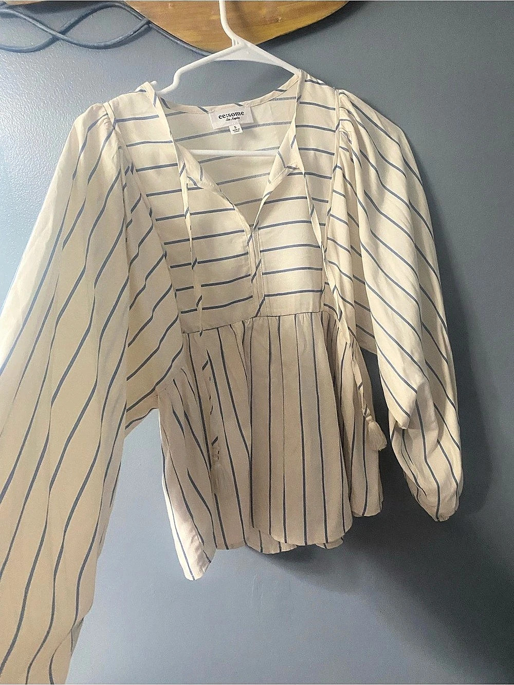ee:some Los Angeles Striped Blouse in White & Blue Size Small